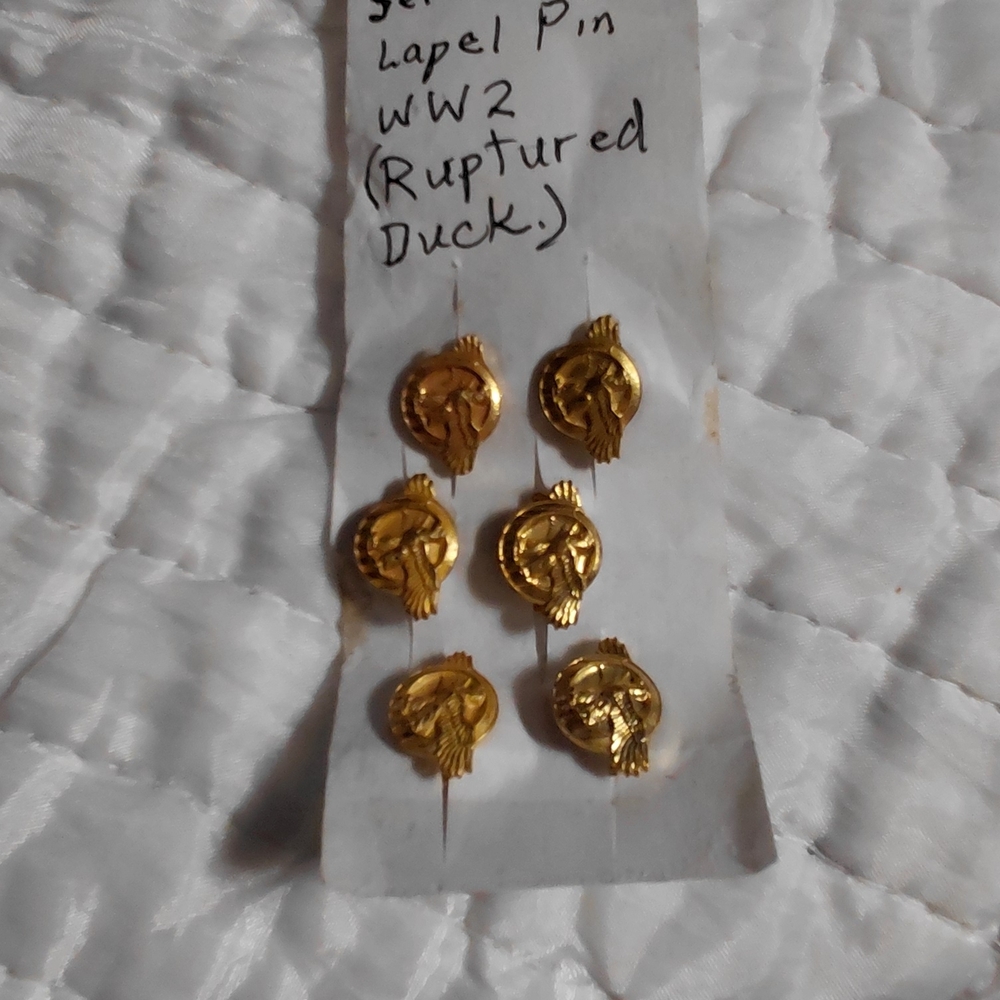 WW2 Elegant Lapel Pin